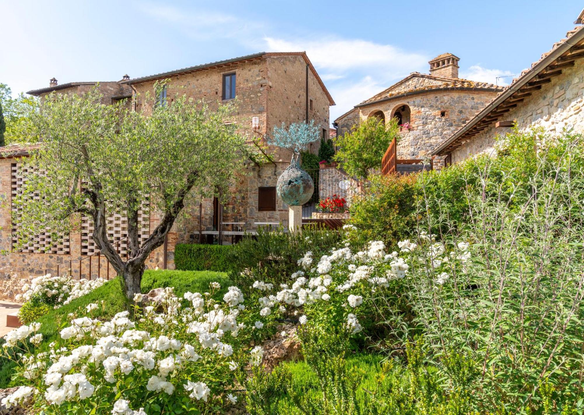 Locanda Dei Logi San Gimignano Exterior foto